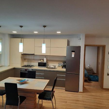 Sorin'S Comfortable Apartment Brasov Luaran gambar