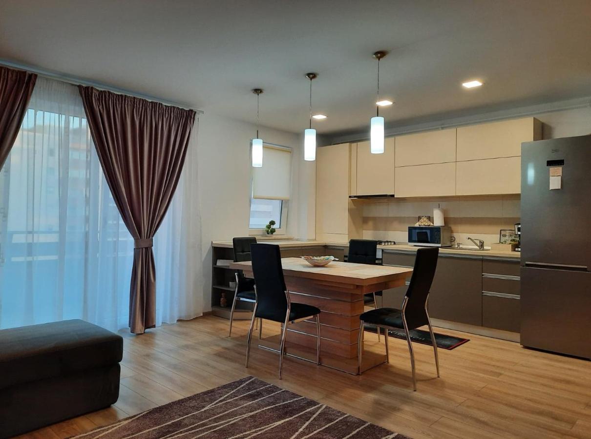 Sorin'S Comfortable Apartment Brasov Luaran gambar