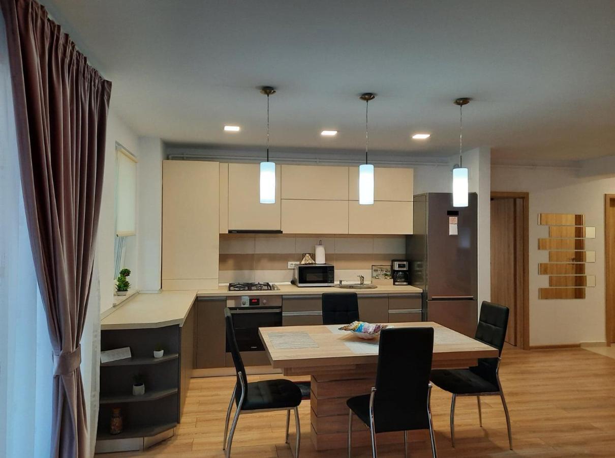 Sorin'S Comfortable Apartment Brasov Luaran gambar